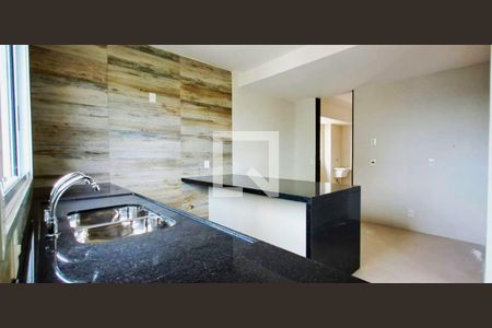 Apartamento à venda com 198m², 4 quartos e 3 vagas Apartamento à venda com 198m², 4 quartos e 3 vagasStudio