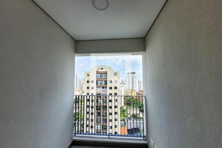 Varanda de kitnet/studio à venda com 1 quarto, 22m² em Vila Mariana, São Paulo