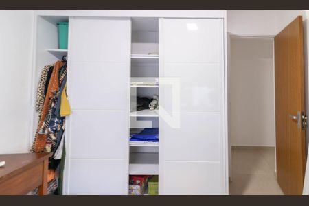 Casa de condomínio à venda com 180m², 3 quartos e 1 vaga Casa de condomínio à venda com 180m², 3 quartos e 1 vagaQuarto 2