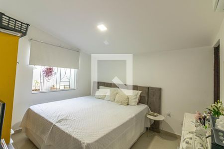 Casa de condomínio à venda com 180m², 3 quartos e 1 vaga Casa de condomínio à venda com 180m², 3 quartos e 1 vagaSuíte