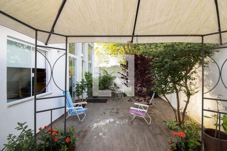 Casa de condomínio à venda com 180m², 3 quartos e 1 vaga Casa de condomínio à venda com 180m², 3 quartos e 1 vagaFrente da casa