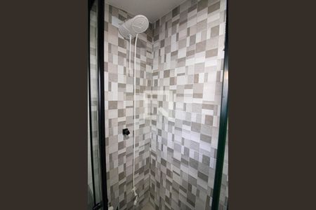 Casa de condomínio à venda com 180m², 3 quartos e 1 vaga Casa de condomínio à venda com 180m², 3 quartos e 1 vagaBanheiro da Suíte