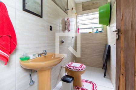 Casa à venda com 150m², 3 quartos e 2 vagas Casa à venda com 150m², 3 quartos e 2 vagasBanheiro de serviço