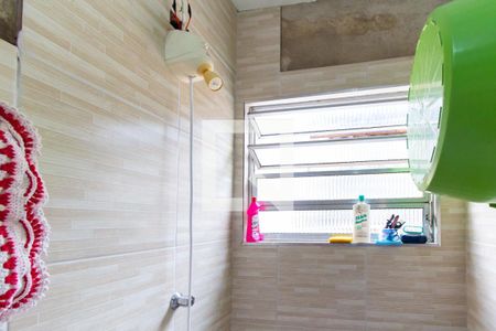 Casa à venda com 150m², 3 quartos e 2 vagas Casa à venda com 150m², 3 quartos e 2 vagasBanheiro de serviço