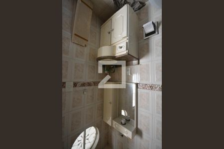 Casa à venda com 300m², 4 quartos e 4 vagasBanheiro Social  da casa anexa