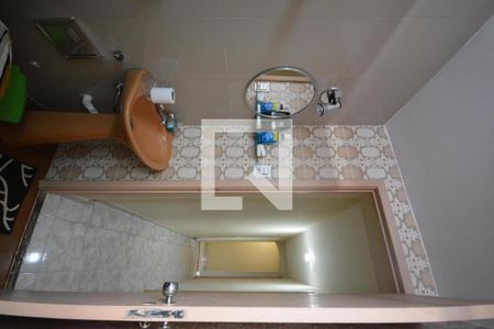 Casa à venda com 300m², 4 quartos e 4 vagasBanheiro 2