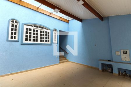 Casa à venda com 236m², 3 quartos e 2 vagasGaragem