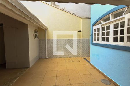 Casa à venda com 236m², 3 quartos e 2 vagasQuintal