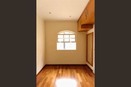 Casa à venda com 236m², 3 quartos e 2 vagasSuíte 2