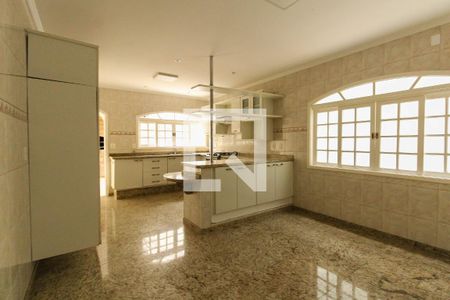 Casa à venda com 236m², 3 quartos e 2 vagasCozinha