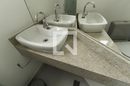 Casa à venda com 236m², 3 quartos e 2 vagasBanheiro Suíte 3