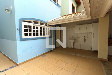 Casa à venda com 236m², 3 quartos e 2 vagasQuintal