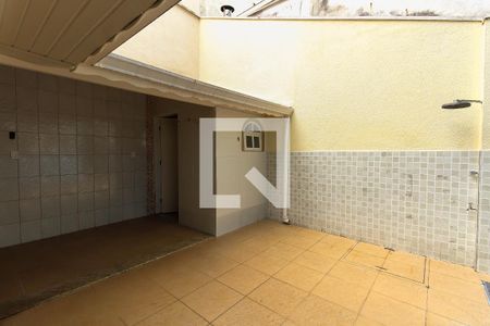 Casa à venda com 236m², 3 quartos e 2 vagasQuintal
