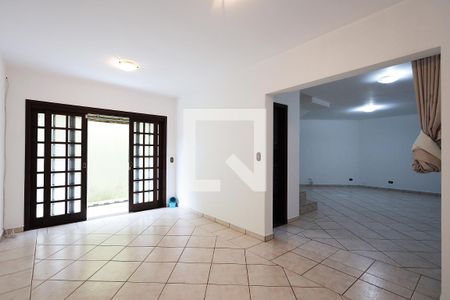 Sala 2 de casa para alugar com 2 quartos, 130m² em Vila Monte Serrat, Cotia