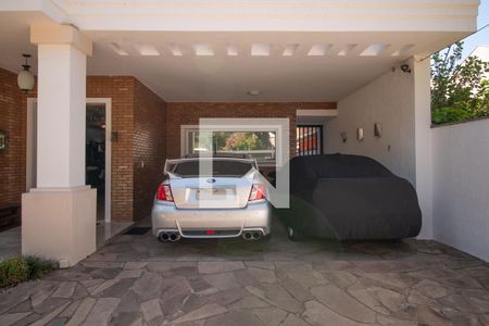 Casa à venda com 330m², 4 quartos e 2 vagas Casa à venda com 330m², 4 quartos e 2 vagasGaragem