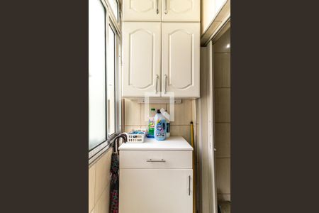 Apartamento à venda com 68m², 2 quartos e sem vagaÁrea de Serviço - Armário