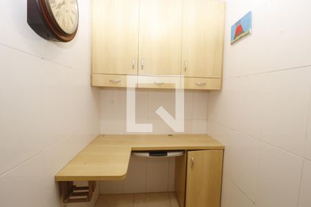 Casa à venda com 150m², 3 quartos e 2 vagasQuarto de Serviço