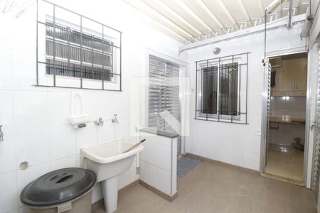 Casa à venda com 150m², 3 quartos e 2 vagasÁrea de Serviço