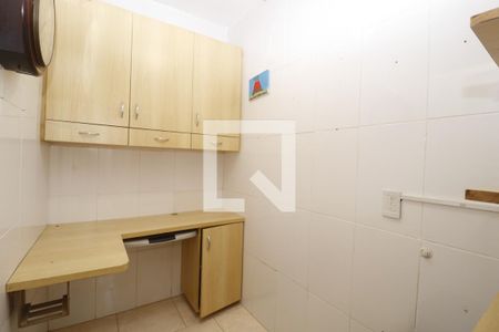 Casa à venda com 150m², 3 quartos e 2 vagasQuarto de Serviço