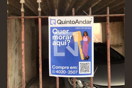 Casa à venda com 323m², 6 quartos e 3 vagas Casa à venda com 323m², 6 quartos e 3 vagasFachada - Casa 01