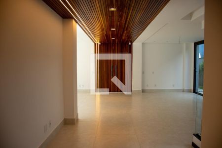 Casa de condomínio à venda com 420m², 4 quartos e 4 vagas