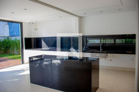 Casa de condomínio à venda com 420m², 4 quartos e 4 vagas