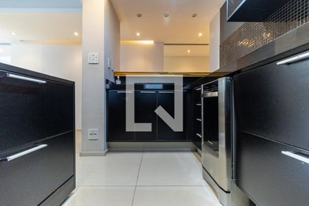 Apartamento à venda com 103m², 2 quartos e 1 vagaCozinha - Armários