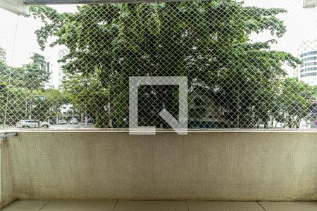 Apartamento à venda com 103m², 2 quartos e 1 vagaVaranda