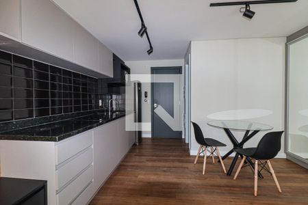 Studio/Cozinha de kitnet/studio para alugar com 1 quarto, 25m² em Centro, Curitiba