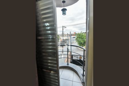 Casa à venda com 90m², 2 quartos e 2 vagas Casa à venda com 90m², 2 quartos e 2 vagasVaranda