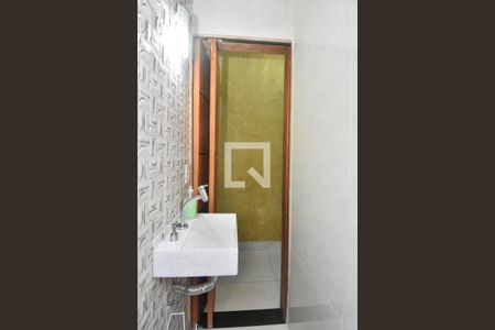 Casa à venda com 90m², 2 quartos e 2 vagas Casa à venda com 90m², 2 quartos e 2 vagasLavabo