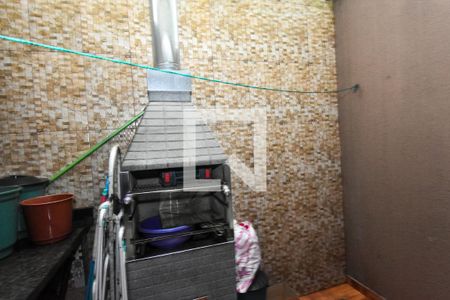 Casa à venda com 90m², 2 quartos e 2 vagas Casa à venda com 90m², 2 quartos e 2 vagasChurrasqueira