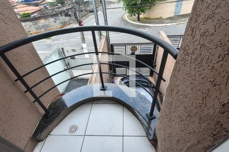 Casa à venda com 90m², 2 quartos e 2 vagas Casa à venda com 90m², 2 quartos e 2 vagasVaranda