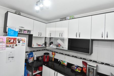 Casa à venda com 90m², 2 quartos e 2 vagas Casa à venda com 90m², 2 quartos e 2 vagasCozinha