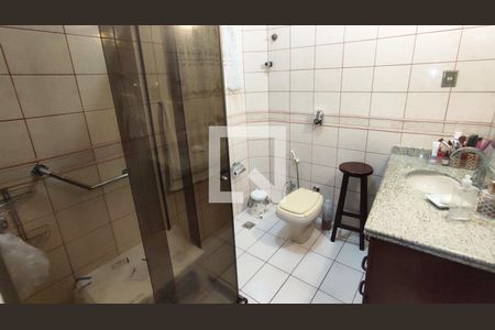 Casa à venda com 80m², 3 quartos e 4 vagas Casa à venda com 80m², 3 quartos e 4 vagasBanheiro 2
