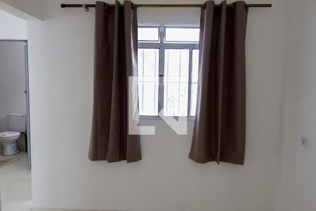 Quarto 1 de kitnet/studio para alugar com 1 quarto, 40m² em Jardim das Flores, Osasco