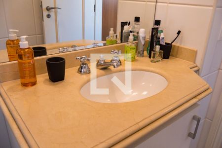 Apartamento à venda com 163m², 3 quartos e 2 vagasBanheiro da Suíte 1