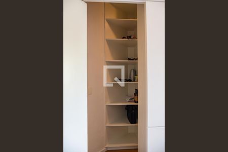 Apartamento à venda com 163m², 3 quartos e 2 vagasCloset da Suíte 3