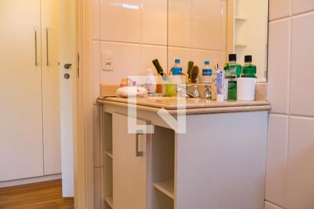 Apartamento à venda com 163m², 3 quartos e 2 vagasBanheiro da Suíte 2