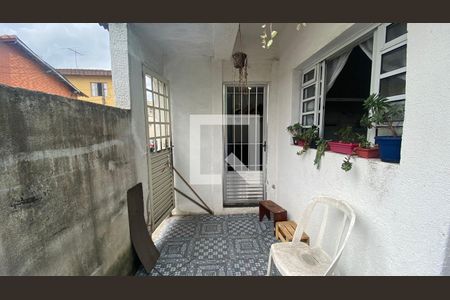 Casa à venda com 115m², 4 quartos e sem vaga Casa à venda com 115m², 4 quartos e sem vagaQuintal Casa 2
