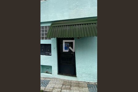 Casa à venda com 115m², 4 quartos e sem vaga Casa à venda com 115m², 4 quartos e sem vagaFachada