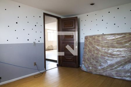 Casa à venda com 847m², 5 quartos e 6 vagas Casa à venda com 847m², 5 quartos e 6 vagasQuarto 3