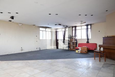 Casa à venda com 847m², 5 quartos e 6 vagas Casa à venda com 847m², 5 quartos e 6 vagasCobertura