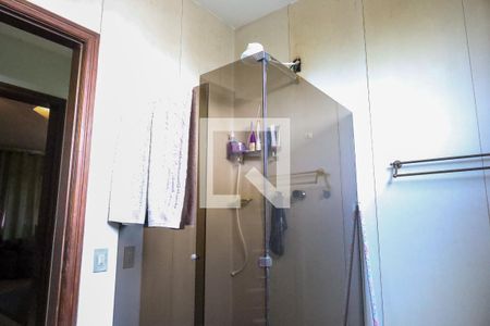 Casa à venda com 847m², 5 quartos e 6 vagas Casa à venda com 847m², 5 quartos e 6 vagasBanheiro 1