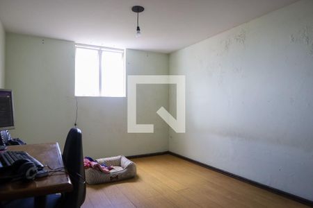 Casa à venda com 847m², 5 quartos e 6 vagas Casa à venda com 847m², 5 quartos e 6 vagasQuarto 4