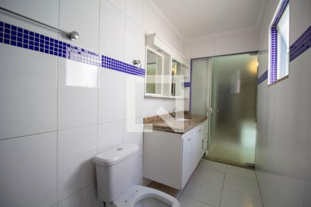 Casa à venda com 160m², 4 quartos e 2 vagasBanheiro da Suíte