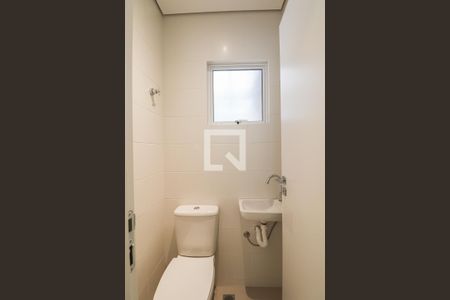 Lavabo de casa de condomínio para alugar com 3 quartos, 160m² em Parolin, Curitiba