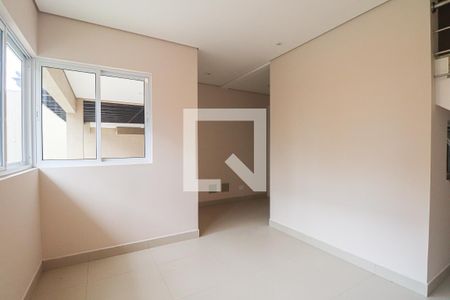 Sala de casa de condomínio para alugar com 3 quartos, 160m² em Parolin, Curitiba