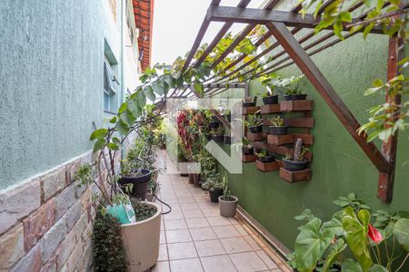 Casa à venda com 180m², 3 quartos e 3 vagasQuintal
