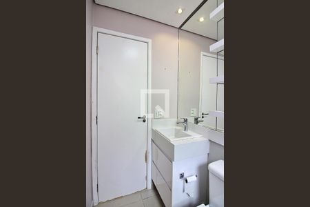 Apartamento à venda com 74m², 2 quartos e 1 vagaBanheiro do Quarto 1- Suíte